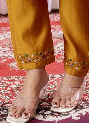 Mustard viscose silk straight kurti pant dupatta set 3