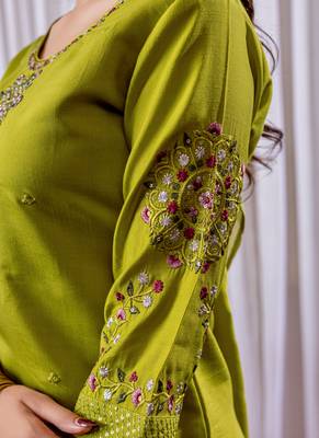 Parrot green viscose silk straight kurti pant dupatta set 4