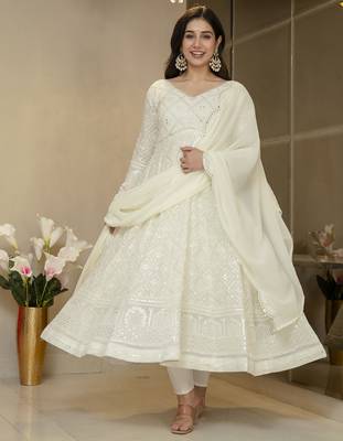 Off white georgette   party wear embroidery   suit set 3
