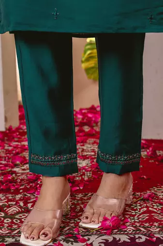Green marina viscose silk straight kurti pant dupatta set