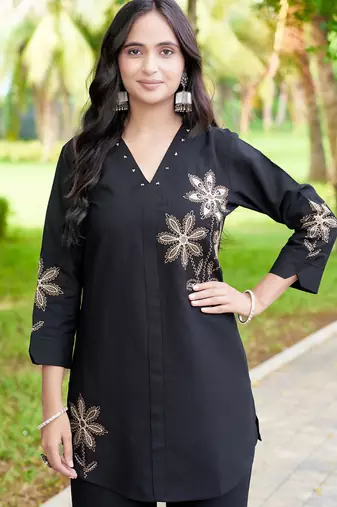 Black heavy rayon kurta pant