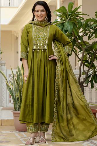 Mahendi viscose roman silk straight kurti pant dupatta set