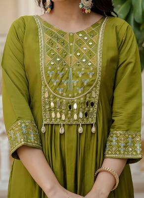 Mahendi viscose roman silk straight kurti pant dupatta set 3