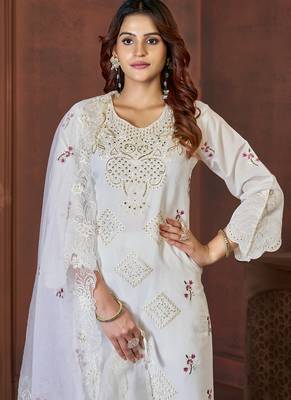 White heavy viscose roman straight kurti pant dupatta set 2