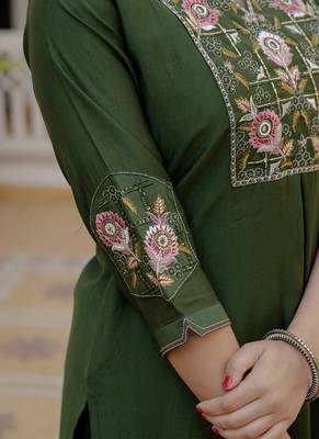 Green pure viscose mango silk straight kurti pant dupatta set 3