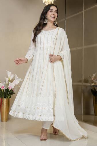 Off white faux blooming party weae embroidery suit set