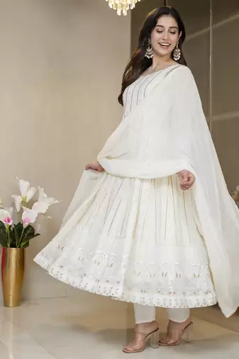Off white faux blooming party weae embroidery suit set