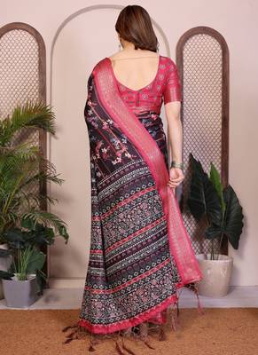 Black cotton silk floral print saree 4