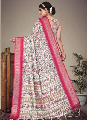 Off white cotton silk digital print saree 4