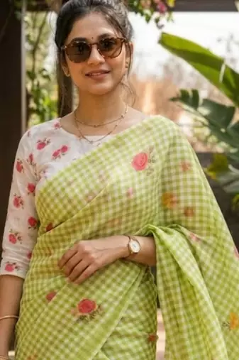 Green linen printed saree with unstitched blouse piece