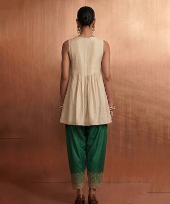 Ivory green embroidered raw silk co ord set 2
