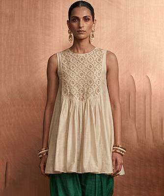 Ivory green embroidered raw silk co ord set 3