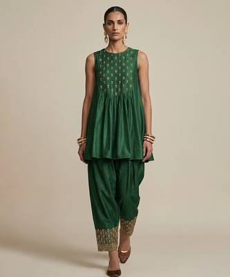 Green embroidered dupion silk co ord set 1
