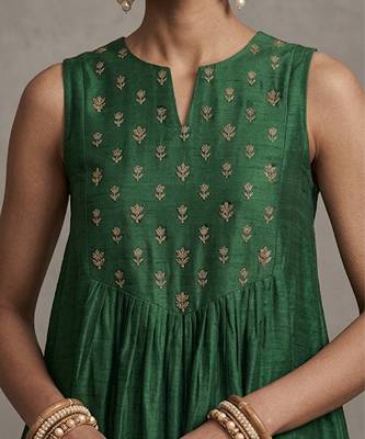 Green embroidered dupion silk co ord set 3