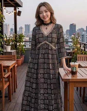 Women's Rayon Printed Hanblock Designer Flared Anarkali Ethnic Black Gown 