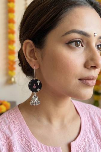 Black color handcraft earrings