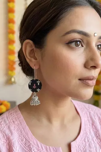 Black color handcraft earrings