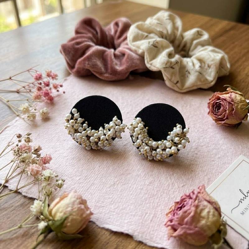 Black color wooden handcraft earrings