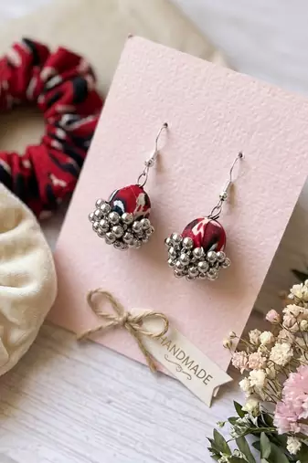 Red & black color handcraft earrings