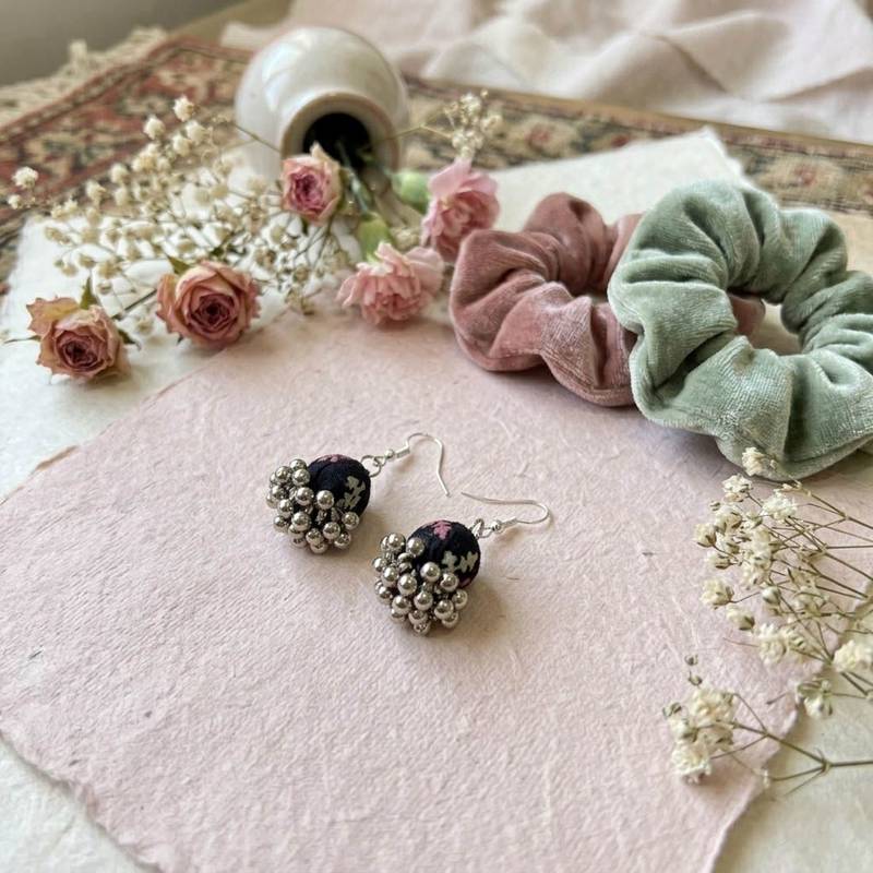 Black color handcraft earrings
