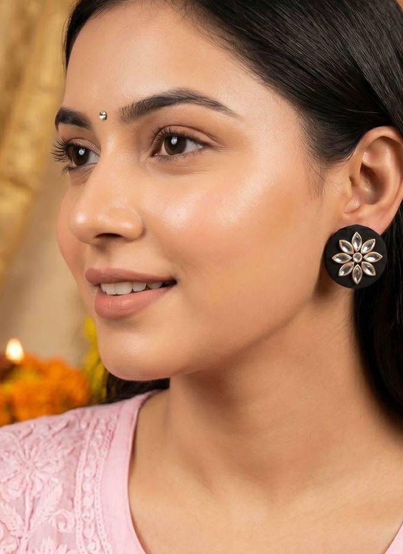 Black color handcraft earrings