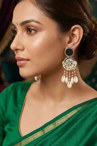 Black color handcraft earrings