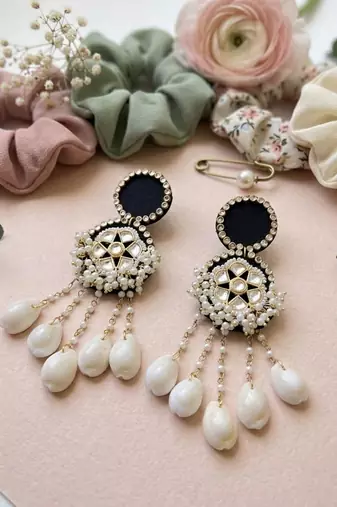 Black color handcraft earrings