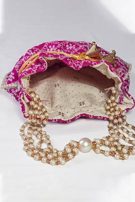 Rani embroidered potli bags handcrafted wedding potli with beads  4