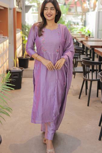 Lavendar embroidered  vertical cotton straight kurti pant dupatta set