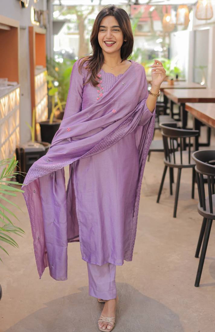 Lavendar embroidered  vertical cotton straight kurti pant dupatta set