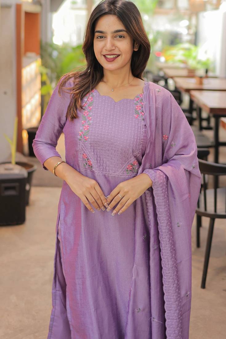 Lavendar embroidered  vertical cotton straight kurti pant dupatta set