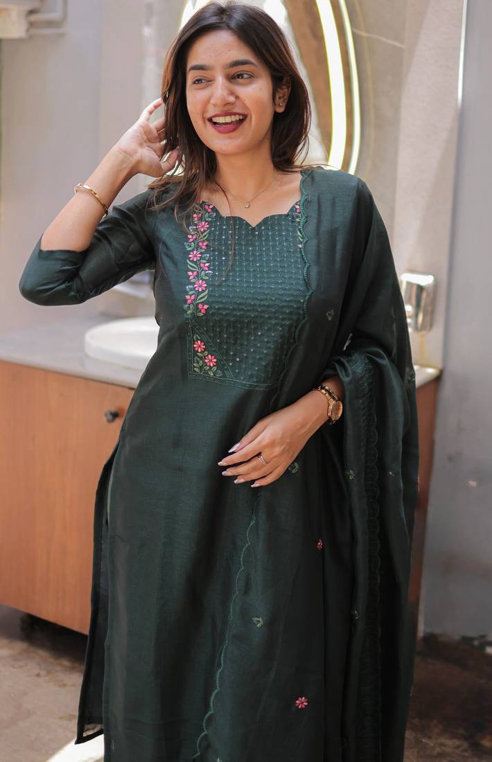 Cobalt embroidered  vertical cotton straight kurti pant dupatta set