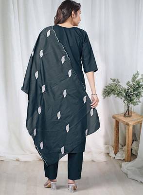 Morpich embroidered  vertical cotton straight kurti pant dupatta set 3