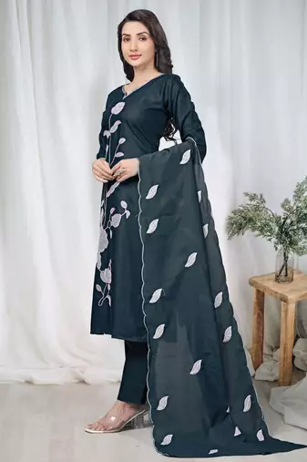 Morpich embroidered  vertical cotton straight kurti pant dupatta set
