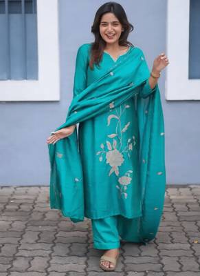 Sky blue embroidered vertical cotton straight kurti pant dupatta set 5
