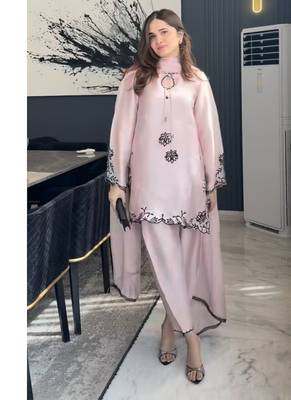 Baby pink embroidery crep farshi salwar 1