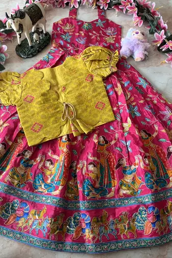 Designer viscose natural crepe position with kalamkari work gown koti