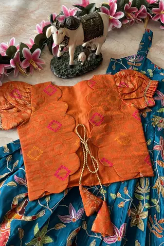 Designer viscose natural crepe position with kalamkari work gown koti