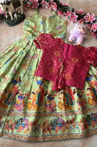 Designer viscose natural crepe position with kalamkari work gown koti