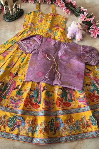 Designer viscose natural crepe position with kalamkari work gown koti