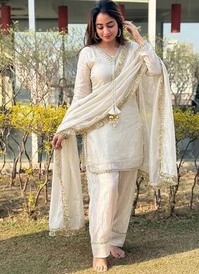  solid punjabi salwar kurti set with golden lace work kurta set 3