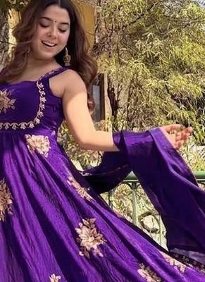 New womens trending flared anarkali suit with gold floral embroidery gown set 2