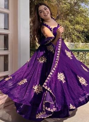 New womens trending flared anarkali suit with gold floral embroidery gown set 3