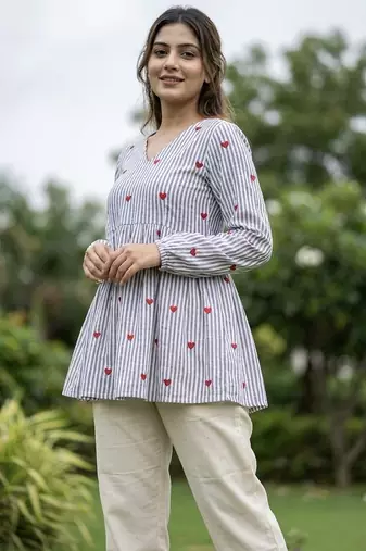 Women's casual heart print flared short kurti pant set
