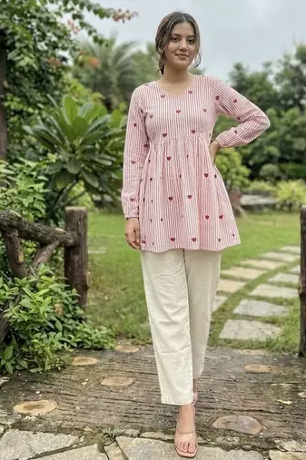 Women's casual heart print flared short kurti  pant set