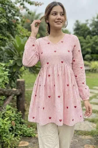 Women's casual heart print flared short kurti pant set