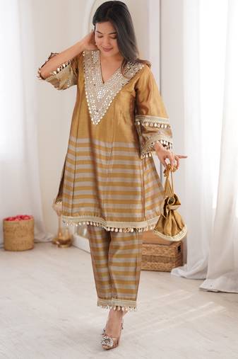  two-tone tissue kurti palazzo set with mirror work & batwa