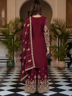 wear sharara with heavy border dupatta set 4