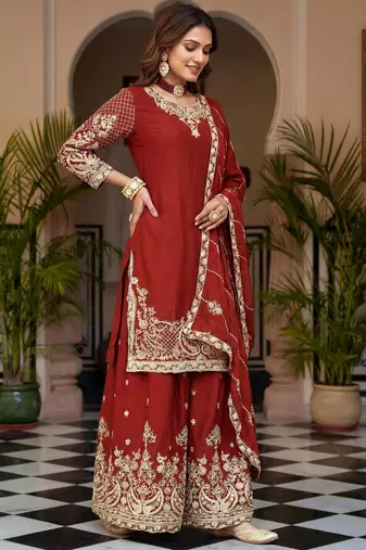wear sharara with heavy border dupatta set