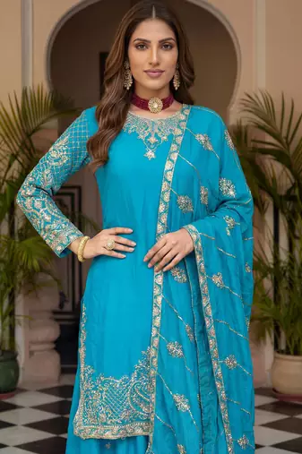 wear sharara with heavy border dupatta set